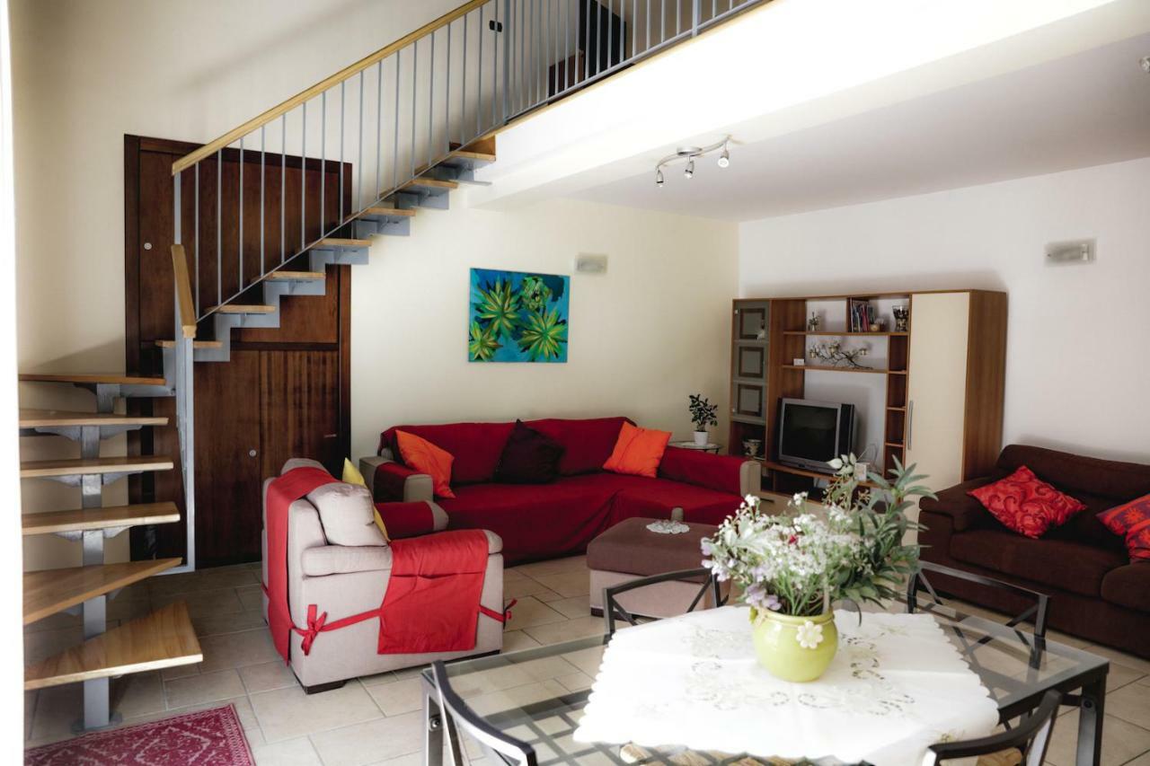 나폴리 Spicchi Di Sole B&B 외부 사진